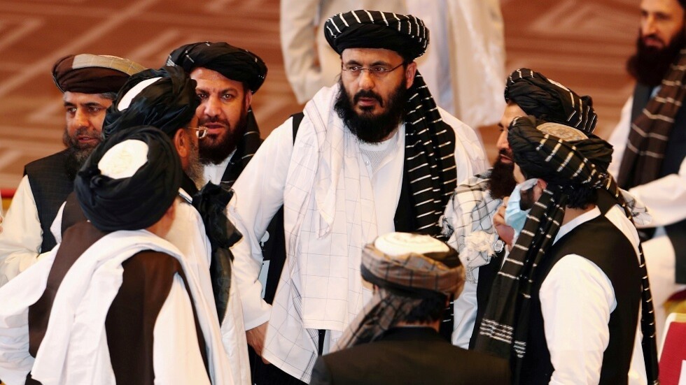 أفغانستان تدعو الصين للضغط على "طالبان"