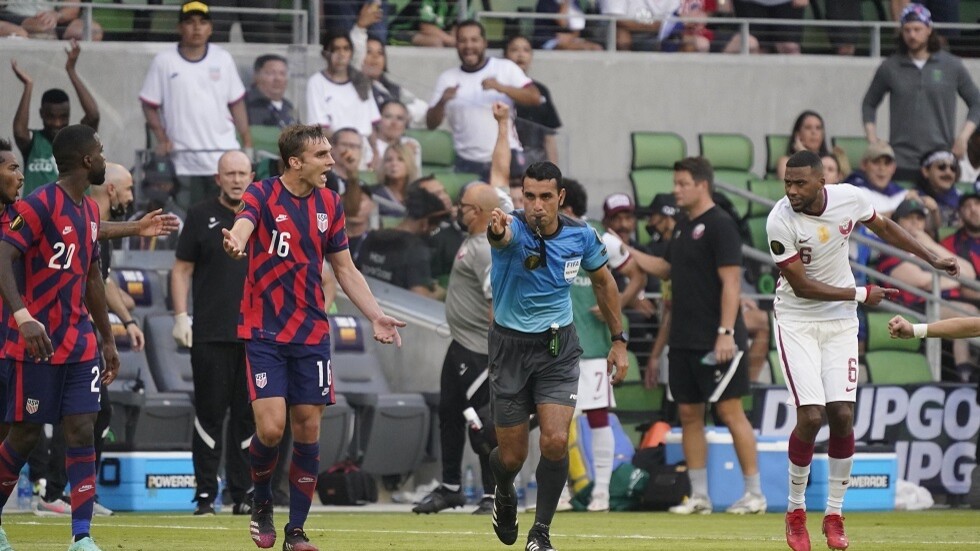 منتخب قطر يودع "الكأس الذهبية" على يد أمريكا (فيديو)