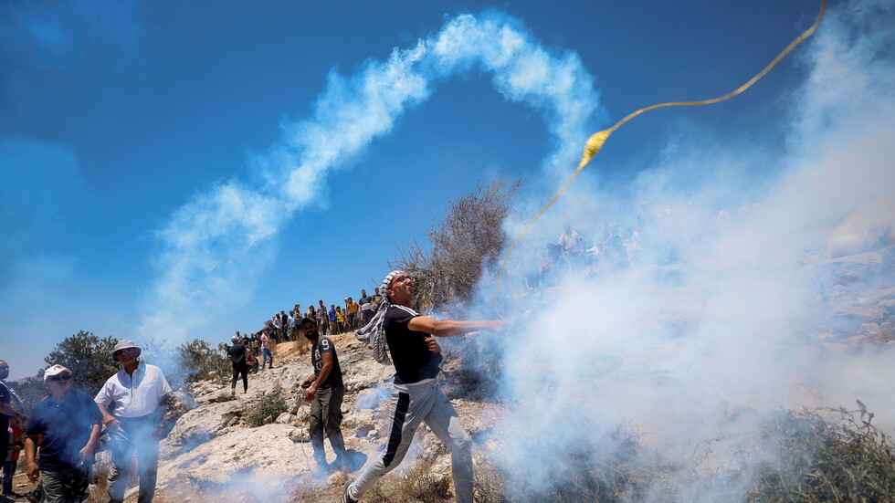 مراسلتنا: مقتل شاب فلسطيني برصاص الجيش الإسرائيلي في بلدة بيتا