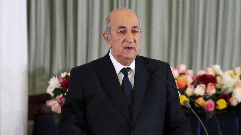 الرئيس الجزائري يعزي في 25 عسكريا