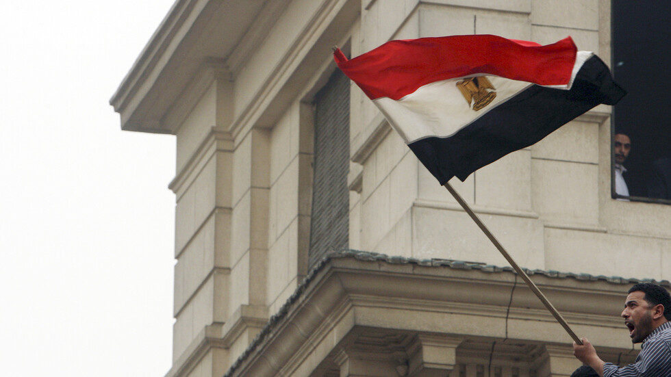 مصر تضع 