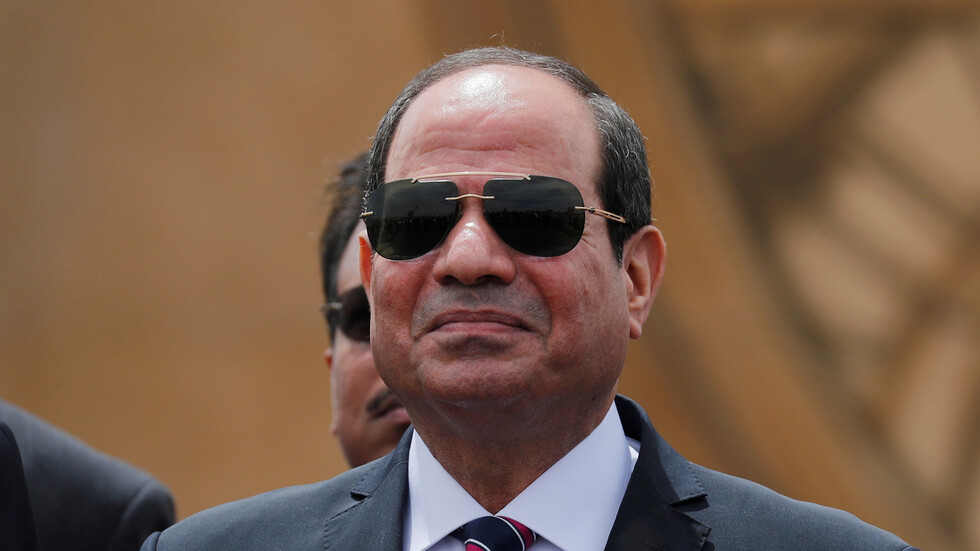 السيسي: لازم أرتب ورق البلد
