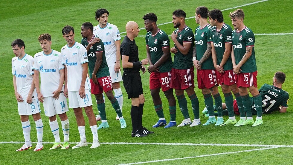 لوكوموتيف موسكو يفرض التعادل على زينيت في الوقت القاتل (فيديو)