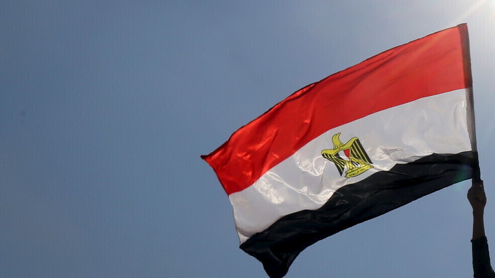 لاعب مصري يطالب باللعب باسم إنجلترا بدلا من مصر
