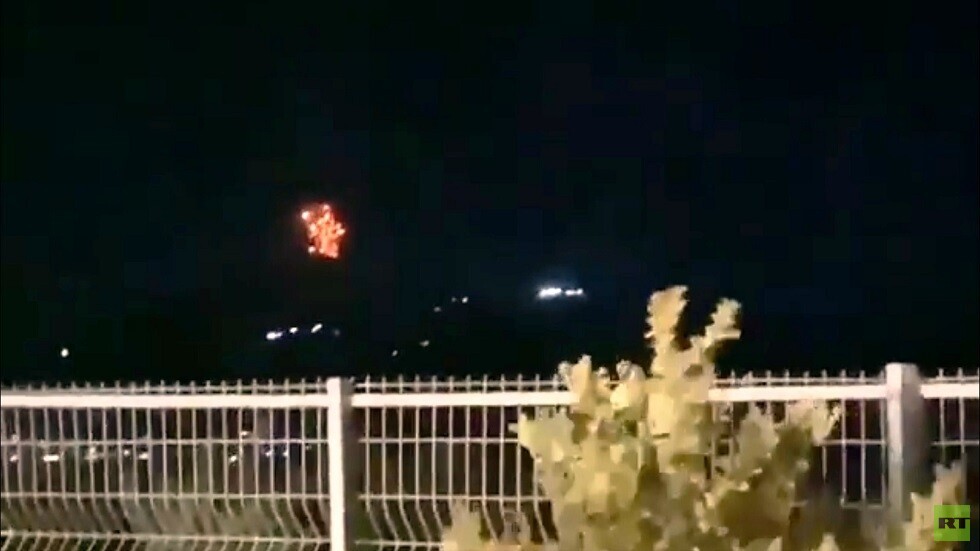 شاهد.. استهداف موقع قرص النفل قرب قرية حضر في محافظة القنيطرة السورية