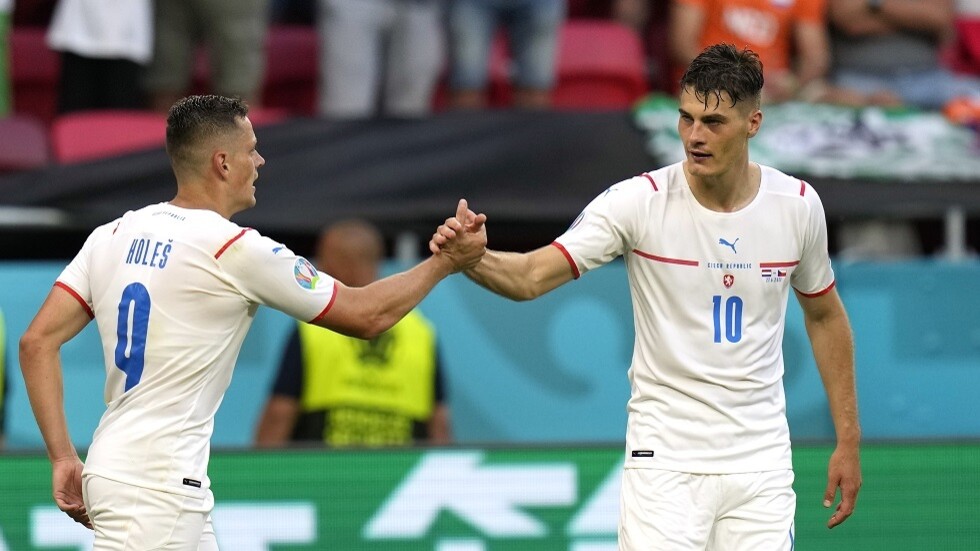 شيك يغيب عن التشيك أمام بيلاروس وبلجيكا في تصفيات كأس العالم