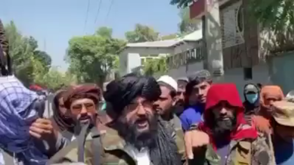 قيادي في 