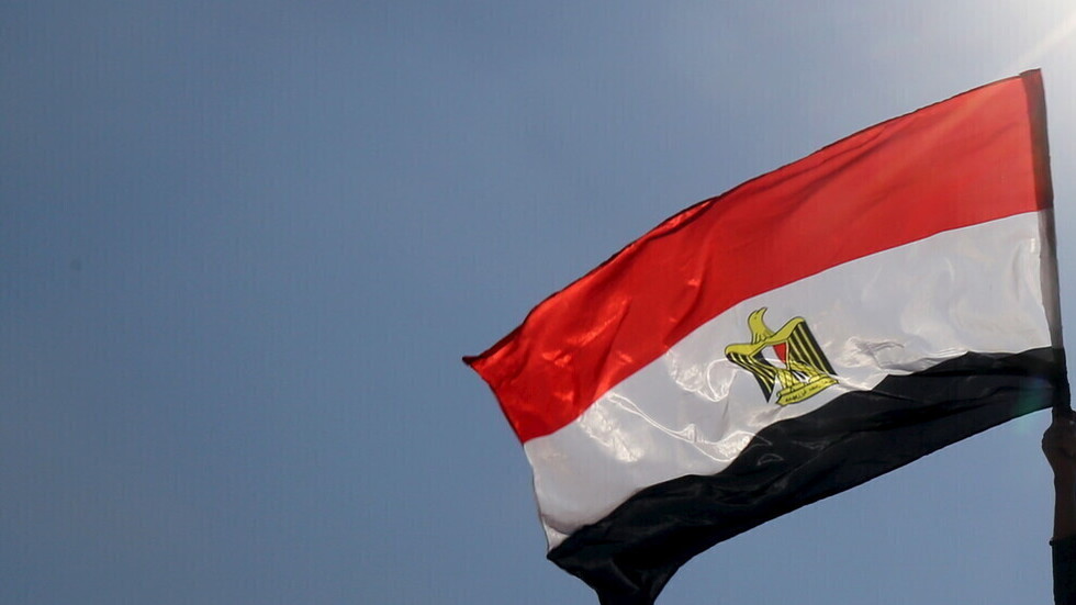مصر.. داعية مشهور يطلق تصريحات مثيرة للجدل حول "غشاء البكارة" بعد بلاغ عاجل ضده