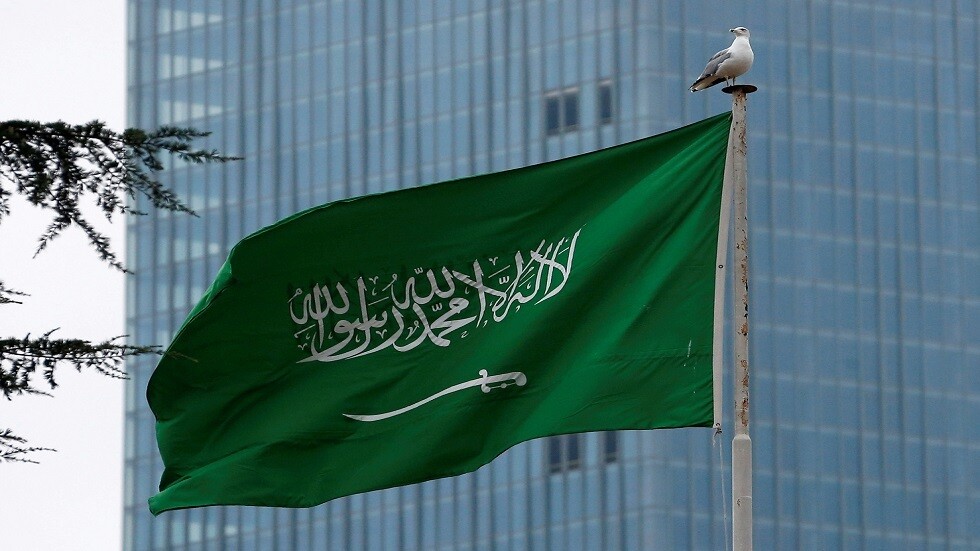 أمير سعودي يطالب واشنطن بعدم سحب "باتريوت" ويكشف عن البدائل (فيديو)