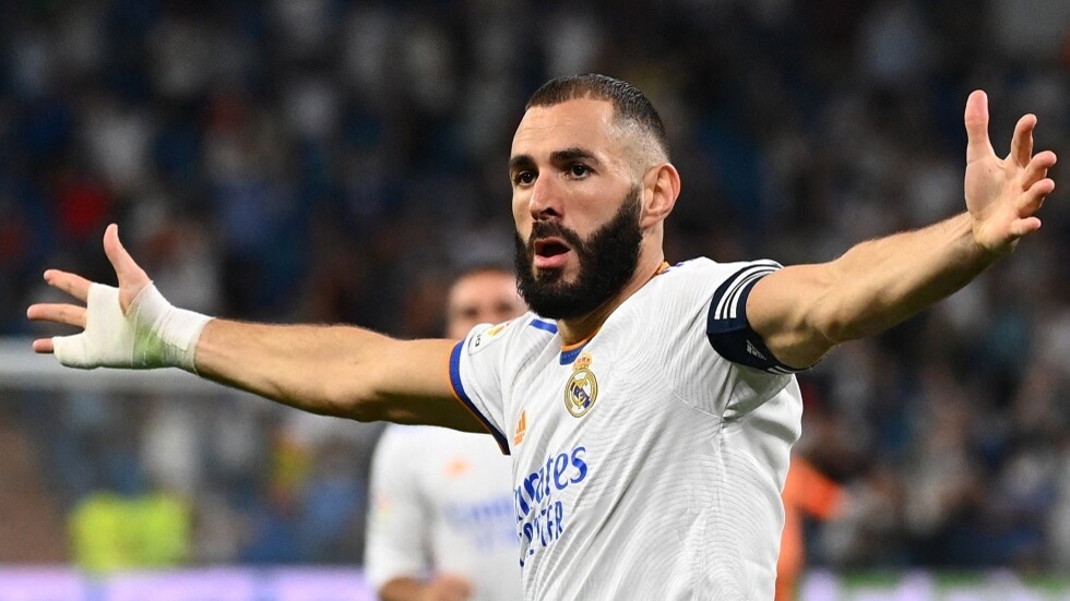 بنزيما يدخل قائمة عظماء الدوري الإسباني ويتفوق على رونالدو
