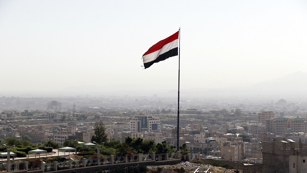 بيان سعودي إماراتي أمريكي بريطاني مشترك يعرب عن القلق إزاء انخفاض قيمة الريال اليمني