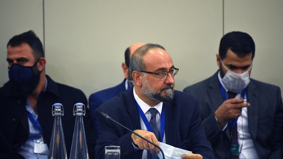مستشار الرئيس اللبناني يبحث مع مبعوث بوتين استجرار الطاقة إلى لبنان وعودة النازحين السوريين