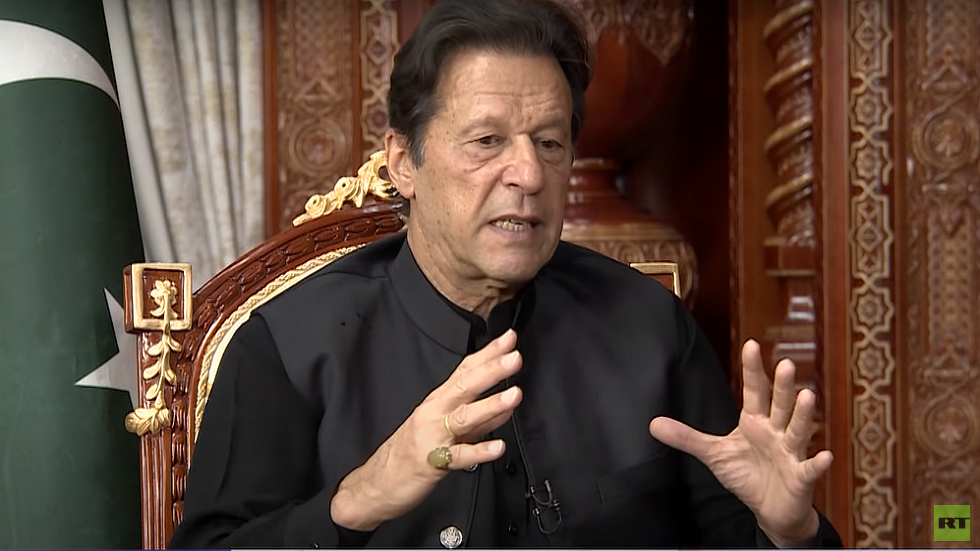 عمران خان لـRT: أتوقع تغير "طالبان" وتفاهم السعودية وإيران يصب في مصلحتنا