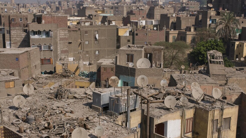 الموت يغيب المنسي.. وفاة شبيه السادات في محافظة الغربية بمصر (صورة)
