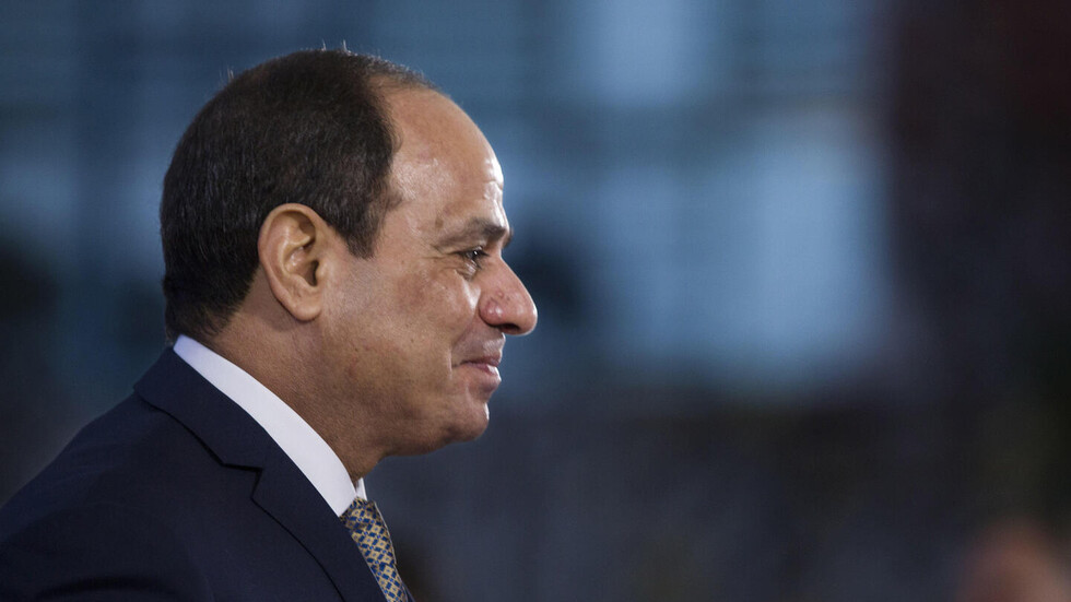 الرئيس المصري يدعو الدول المتقدمة إلى تنفيذ التزاماتها وتحمل مسؤولياتها في خفض انبعاثات الكربون