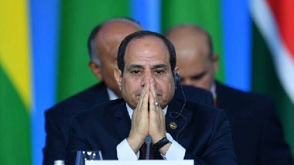 السيسي يتحدث عن "جمرة" في يد الراحل طنطاوي