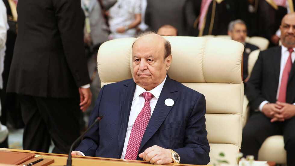 الرئيس اليمني يوجه رسالة إلى الجيش المصري
