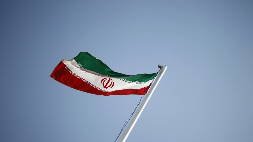 إيران.. تفكيك خلية إرهابية حاولت استهداف أمن المناطق المحاذية للحدود مع العراق