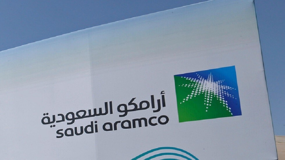 السعودية.. "أرامكو" تنهي تطوير مدرج طائرات منطقة العضيلية وتزوّده بنظام "إيماس"