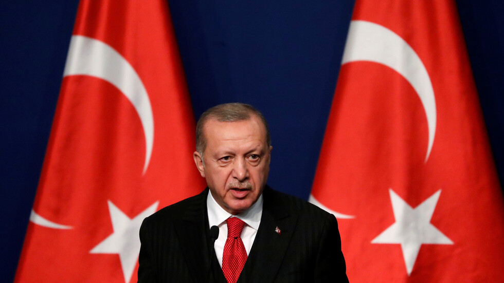 مباراة كرة سلة مع أردوغان ووزرائه (فيديو)