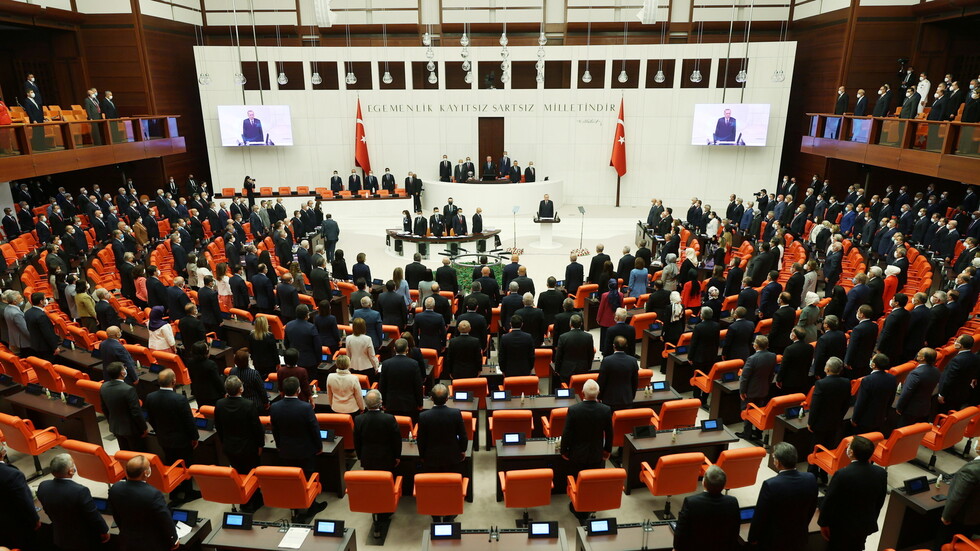 تركيا تصادق على اتفاق باريس للمناخ لتصبح آخر دولة في "G20" تفعل ذلك