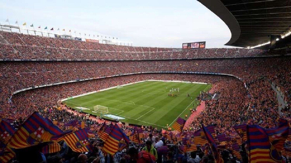 برشلونة يتخلى عن معقله "الكامب نو" لمدة عام