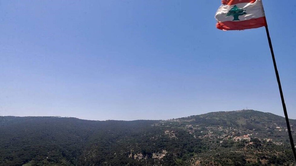 لبنان.. إصابة طفل باشتباكات في بلدة طفيل الحدودية مع سوريا (فيديو)