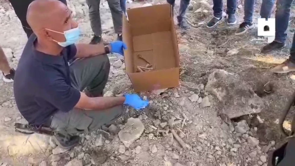 فلسطينيون يردون بعد جرف إسرائيل أجزاء من المقبرة اليوسفية بالقدس: 