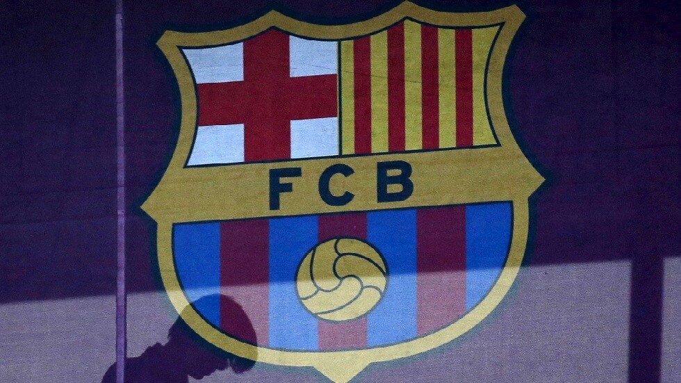برشلونة يضع عينه على نجم مغربي