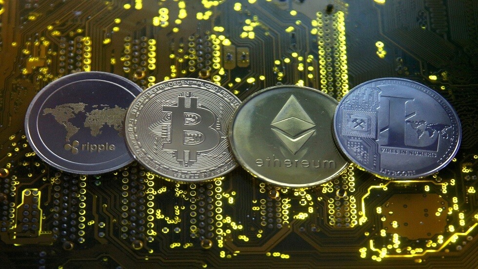 مصر.. اعتقال شخص بتهمة تعدين عملة "بتكوين" الرقمية