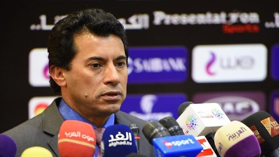 وزير الرياضة المصري يكشف آخر تطورات لاعب بيراميدز في إثيوبيا