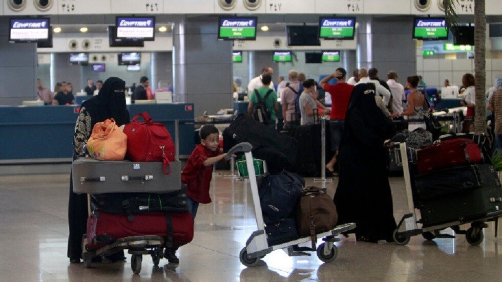 مصر.. جمارك مطار القاهرة تحبط تهريب أجهزة تجسس