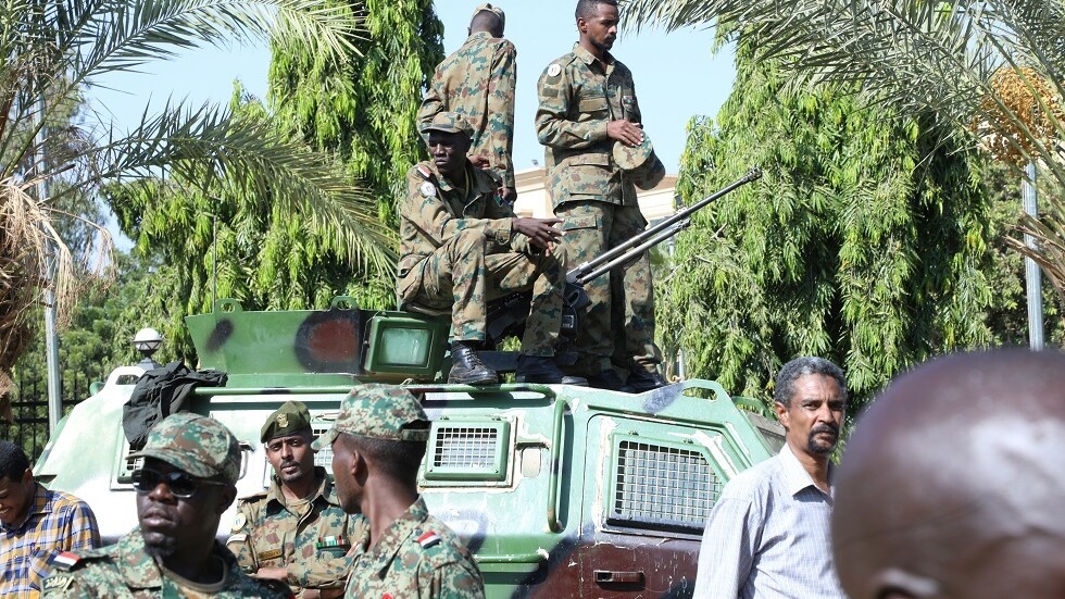 سيناتور أمريكي: سيطرة الجيش السوداني على السلطة ستكون لها عواقبها على العلاقات مع واشنطن