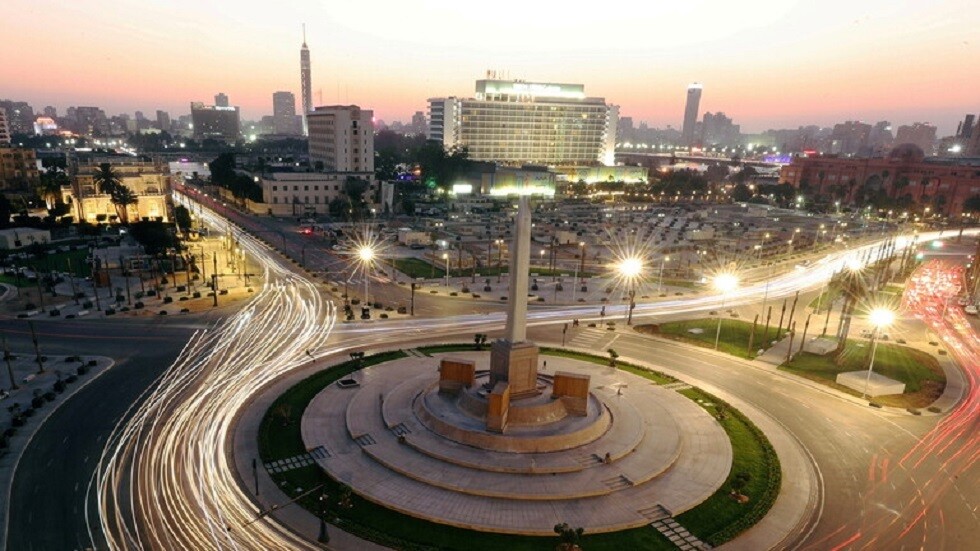 صحيفة: القبض على مدير مكتب وزيرة الصحة المصرية وآخرين "بتهمة الرشوة"
