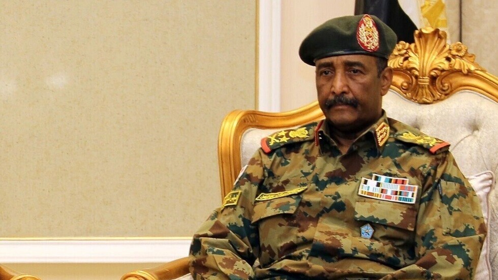 السودان.. البرهان يعفي ستة سفراء من مناصبهم