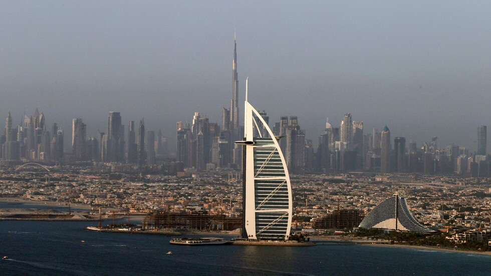 الإمارات تدعو مواطنيها المتواجدين في لبنان لضرورة 
