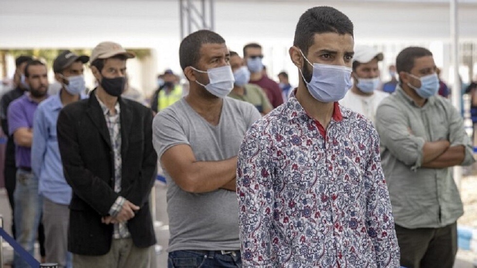عقب تلقيه لقاح كورونا.. الصحة المغربية توضح بشأن إصابة شخص بالعمى