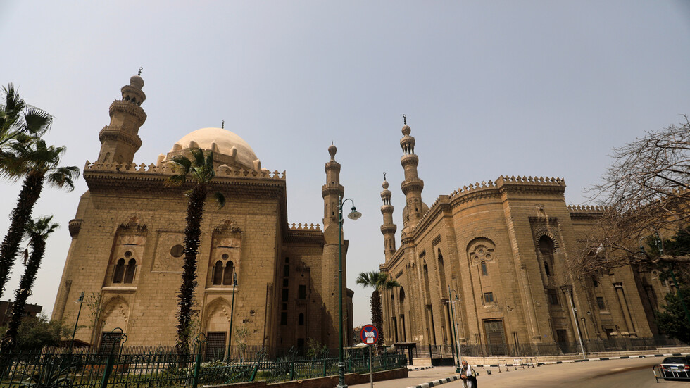 مصر.. الطرق الصوفية تكشف مصير صناديق النذور في مساجدها بعد قرار وزارة الأوقاف الأخير