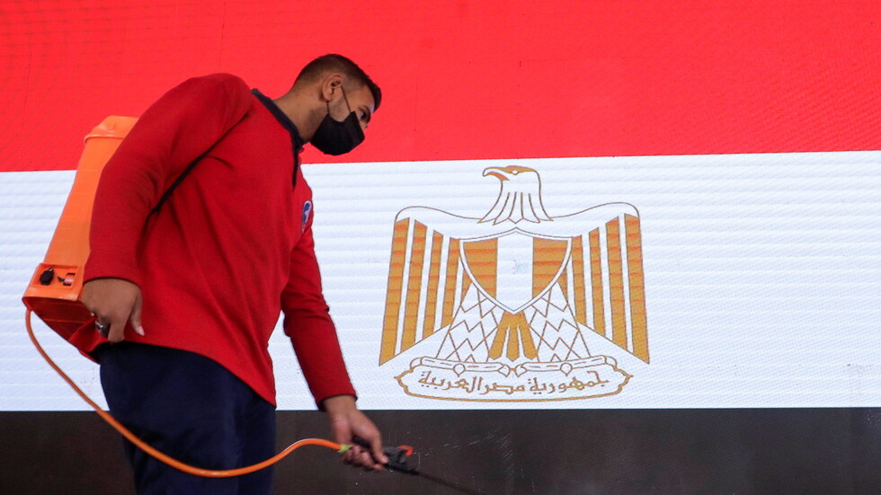 مصر..وزارة الصحة تكشف سبب ارتفاع إصابات كورونا بالرغم من توفر اللقاحات
