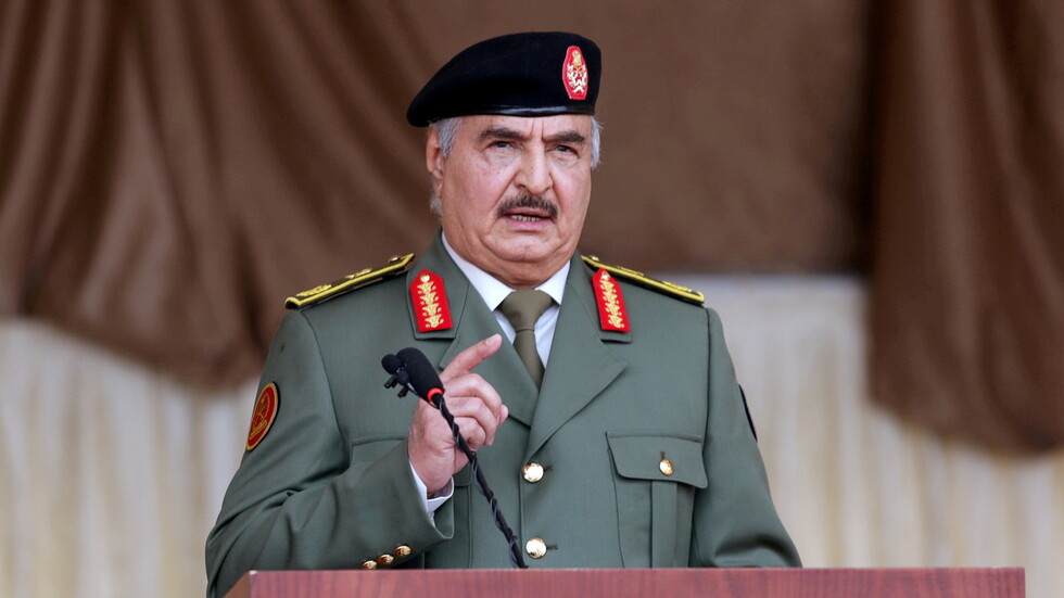 المشير خليفة حفتر يعلن ترشحه للانتخابات الرئاسية في ليبيا