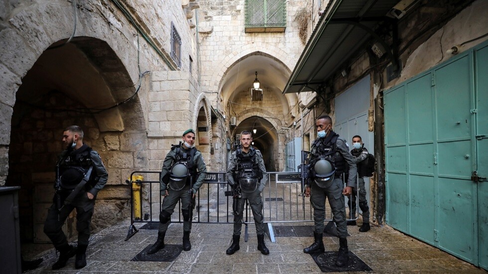 الجيش الإسرائيلي يقتل فلسطينيا للاشتباه بتنفيذه عملية طعن في القدس