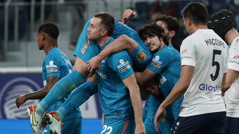 زينيت يكتسح نيجني نوفغورود بخماسية ويعزز صدارته للدوري الروسي (فيديو)