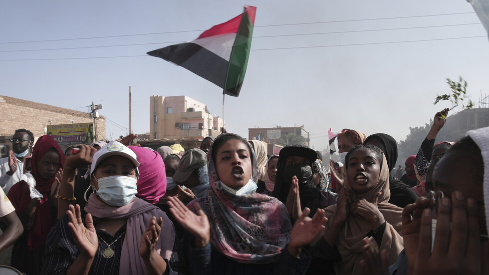 أطباء السودان: حصيلة قتلى المحتجين على الانقلاب تبلغ 40 شخصا