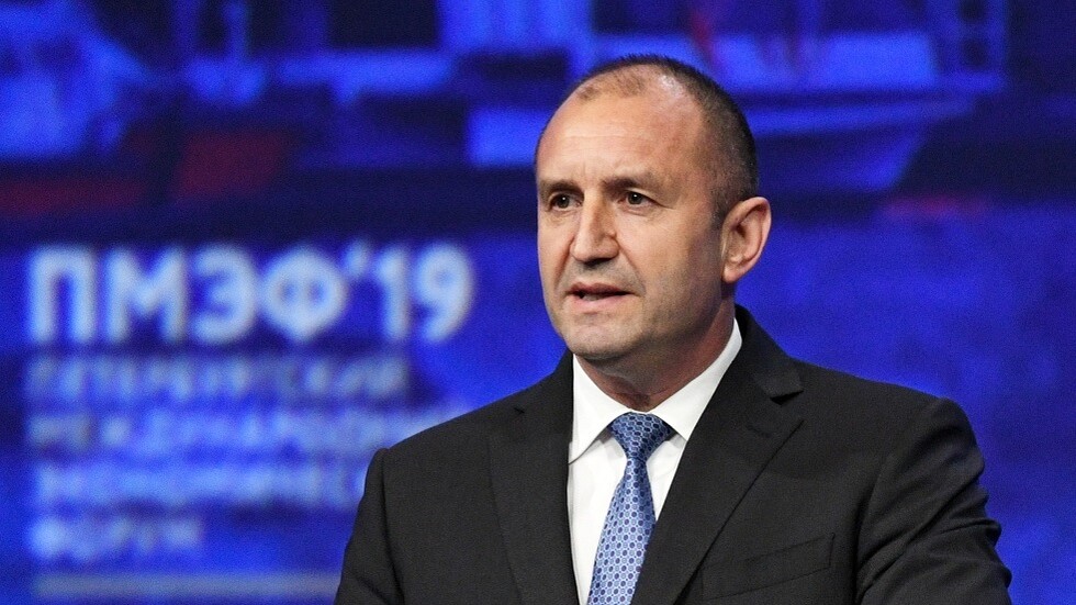 الرئيس راديف يفوز في الجولة الثانية من الانتخابات في بلغاريا