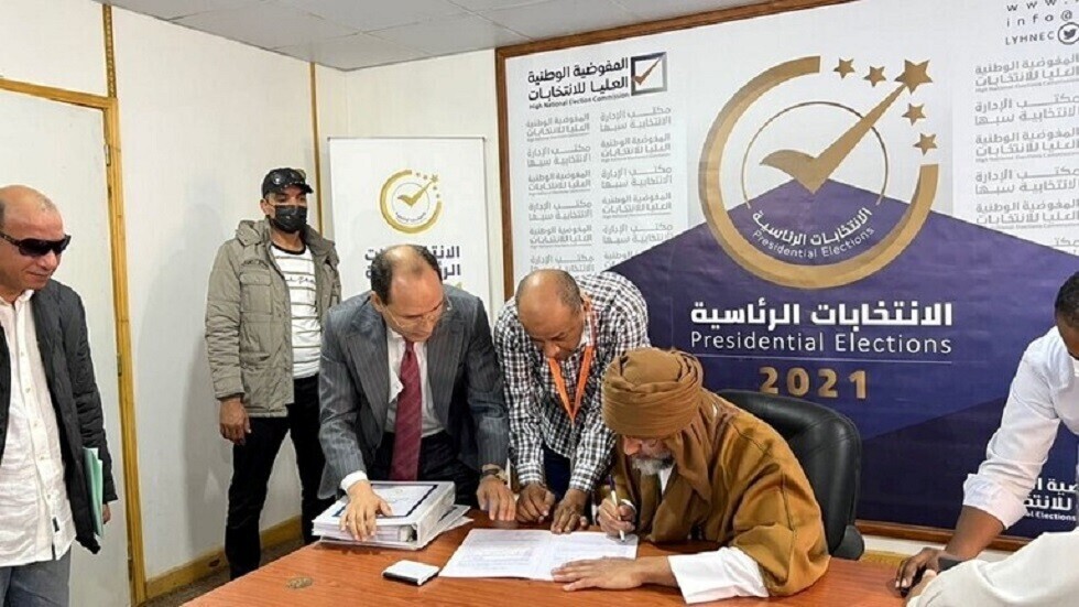 مفوضية الانتخابات الليبية تنظر في رسالة المدعي العسكري لمنع ترشح حفتر والقذافي