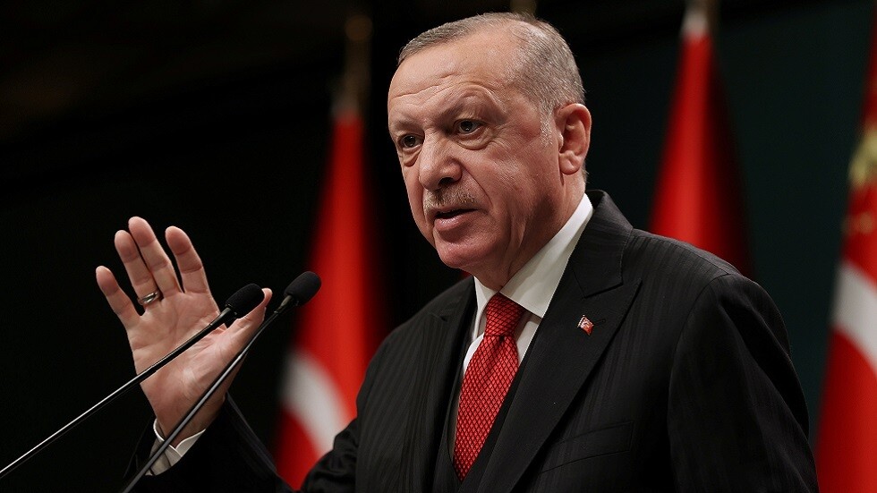 أردوغان يرفض عقد انتخابات مبكرة وزعيم المعارضة يصفه بـ"مشكلة الأمن القومي" لتركيا
