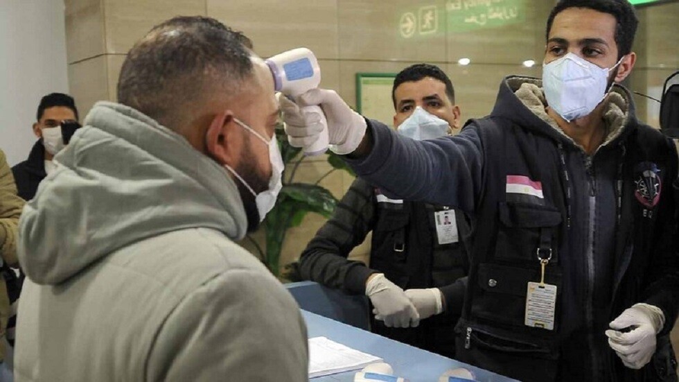 مصر.. 856 إصابة و61 وفاة جديدة بكورونا