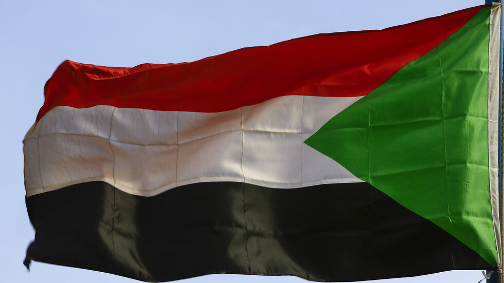 حكومة السودان تعلن وصول 5 بواخر محملة بالوقود إلى بورتسودان