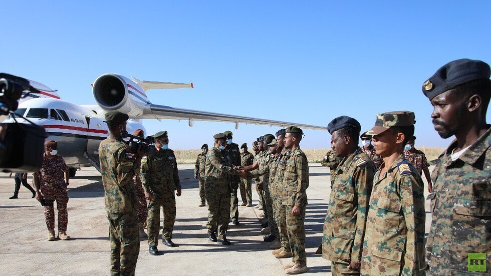 البرهان يؤكد التزام بلاده بعلاقات حسن الجوار مع إثيوبيا ويؤكد أن الفشقة أرض سودانية خالصة (صور)