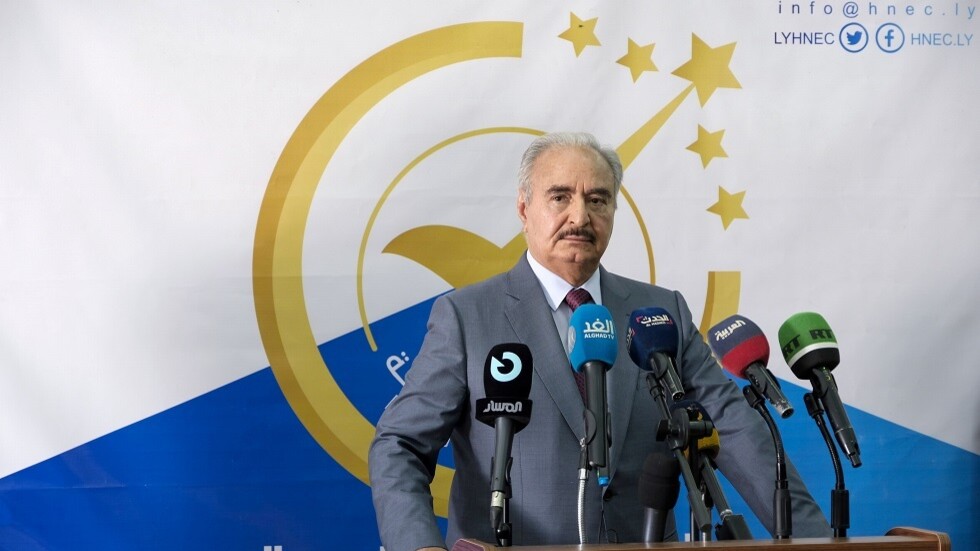 محكمة ليبية تستبعد حفتر من قائمة المرشحين للرئاسة (فيديو)